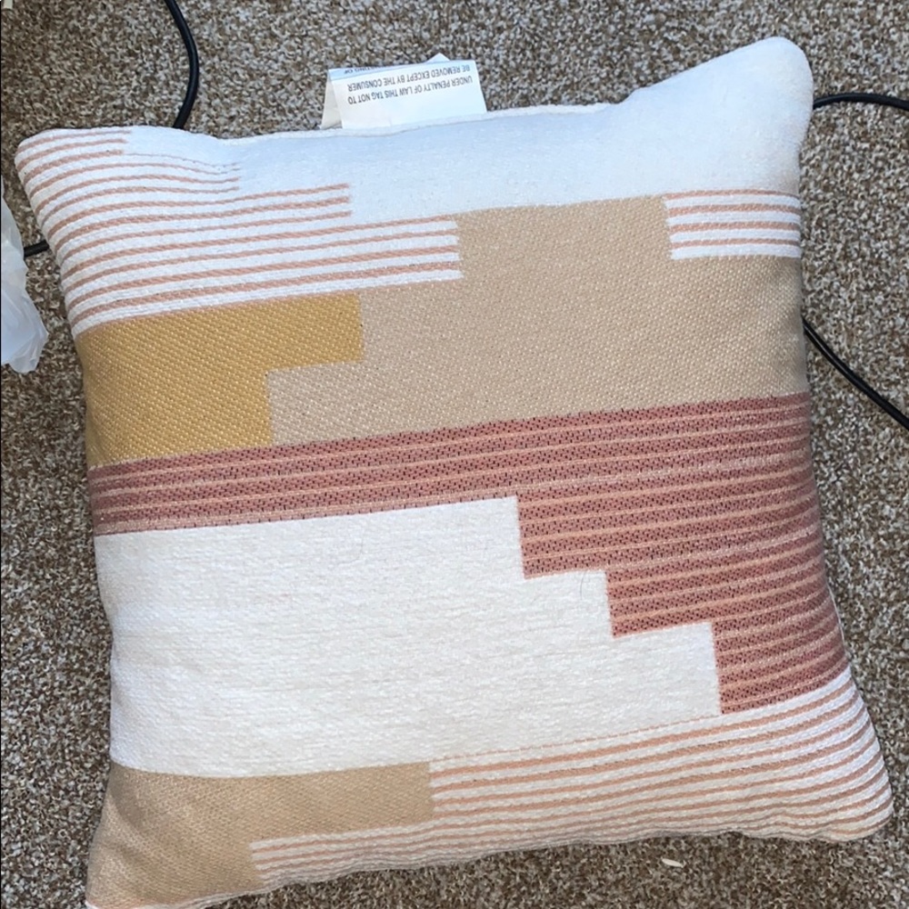Throw pillow